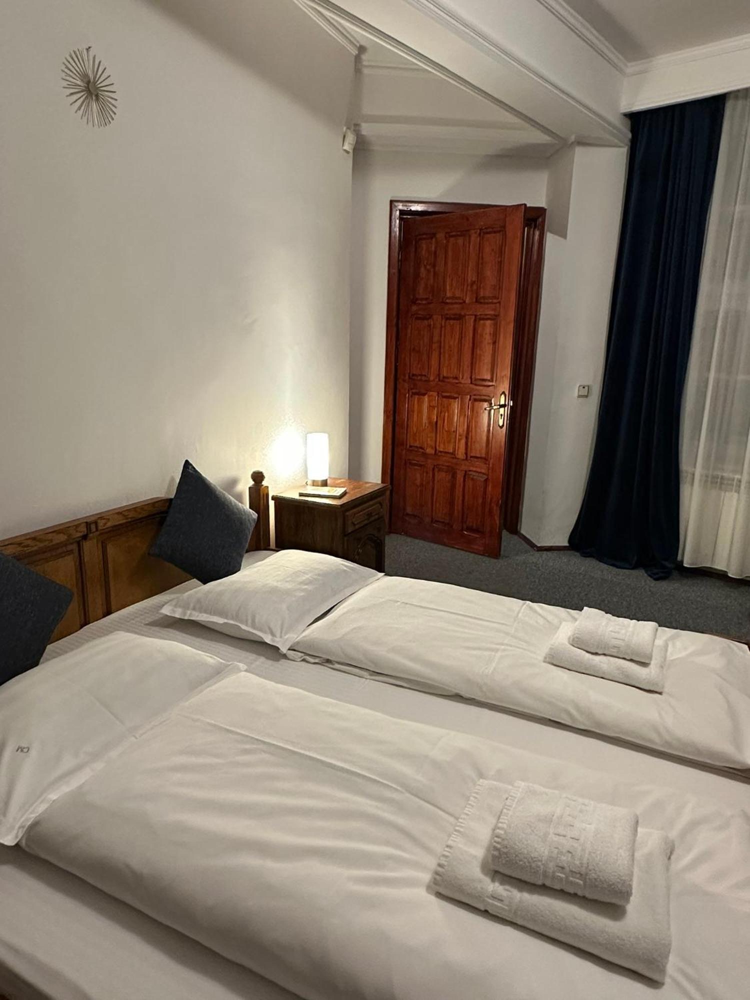 Pine Peak Apartments 프레데알 외부 사진