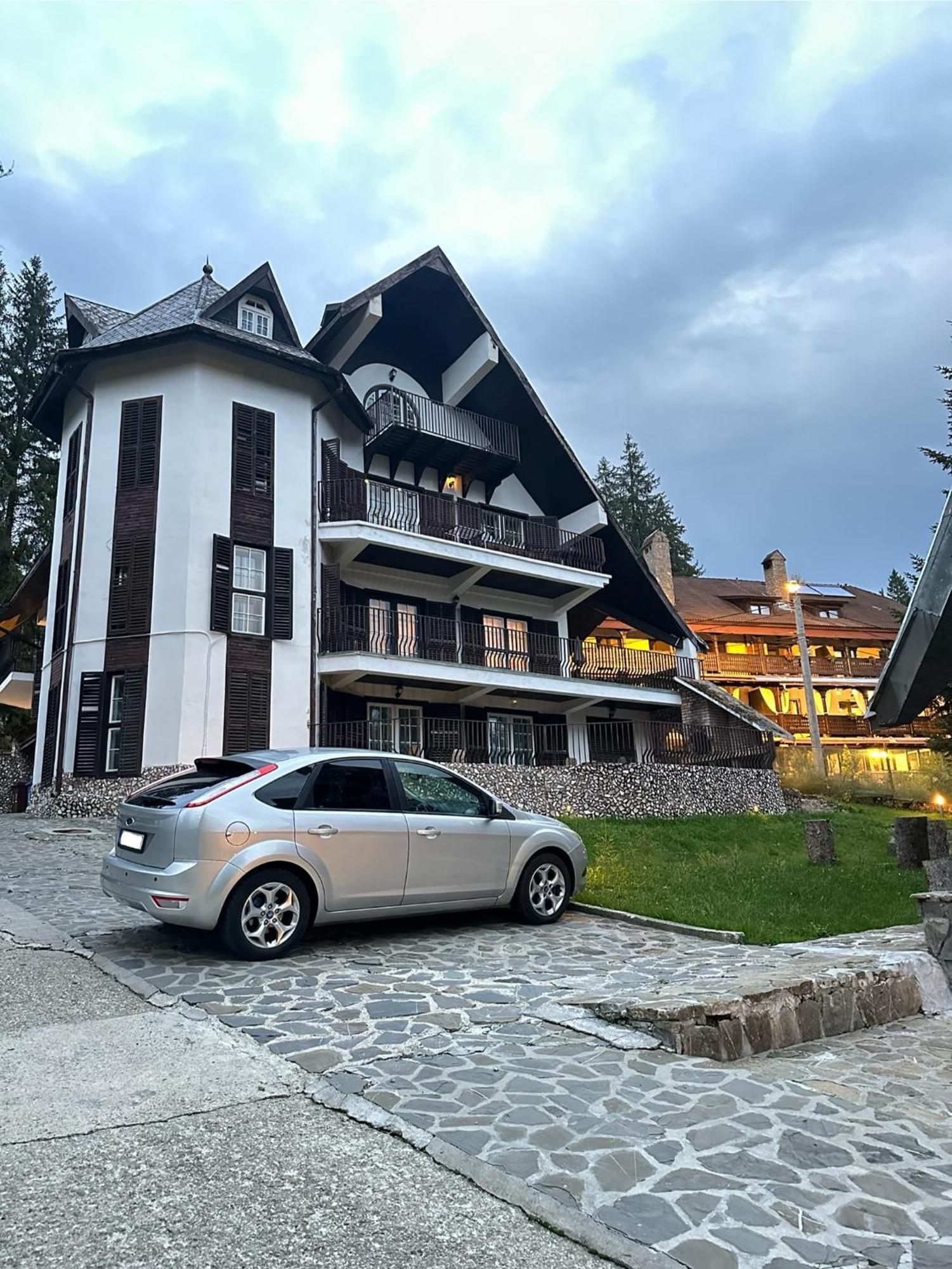 Pine Peak Apartments 프레데알 외부 사진