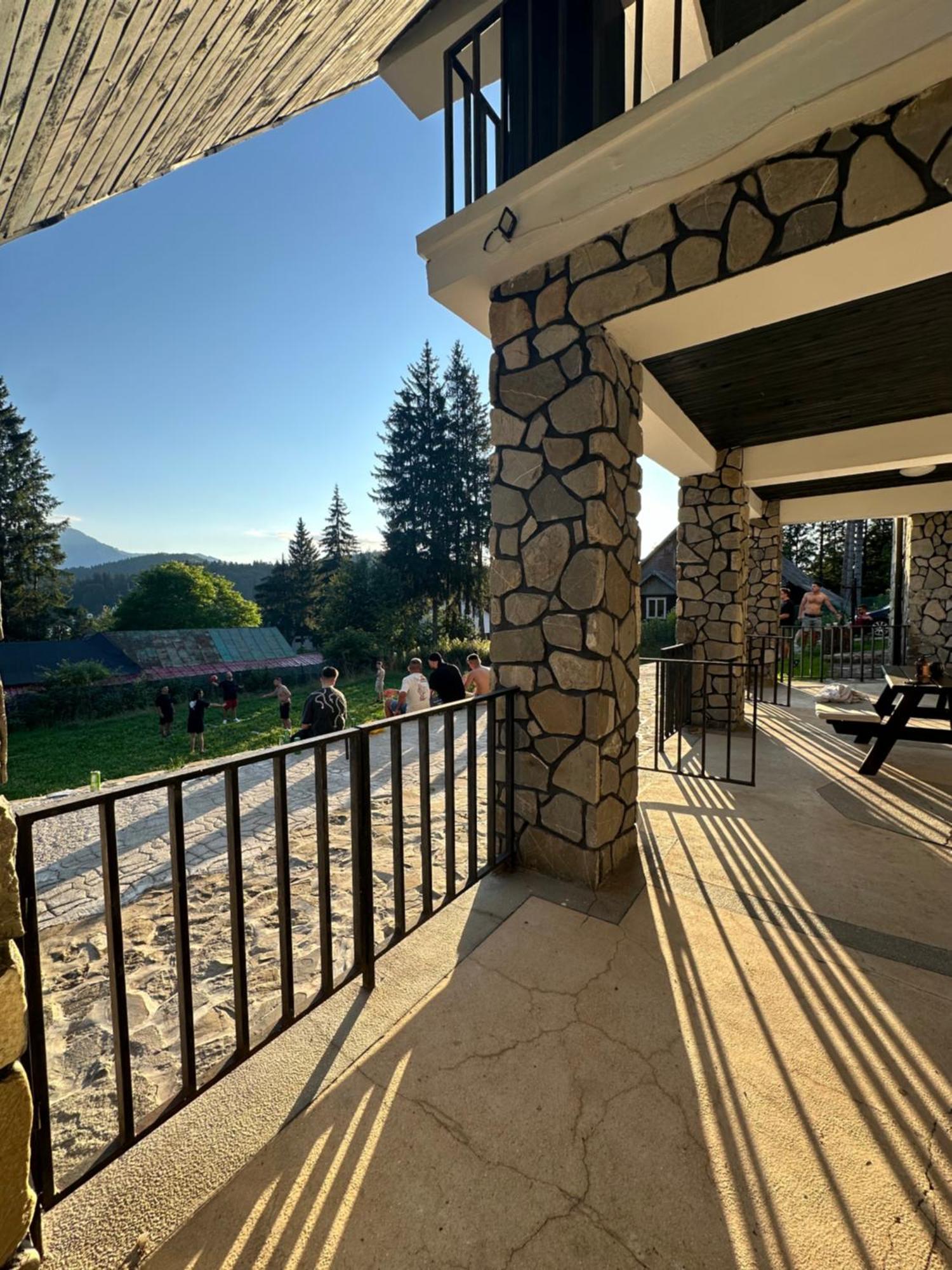 Pine Peak Apartments 프레데알 외부 사진